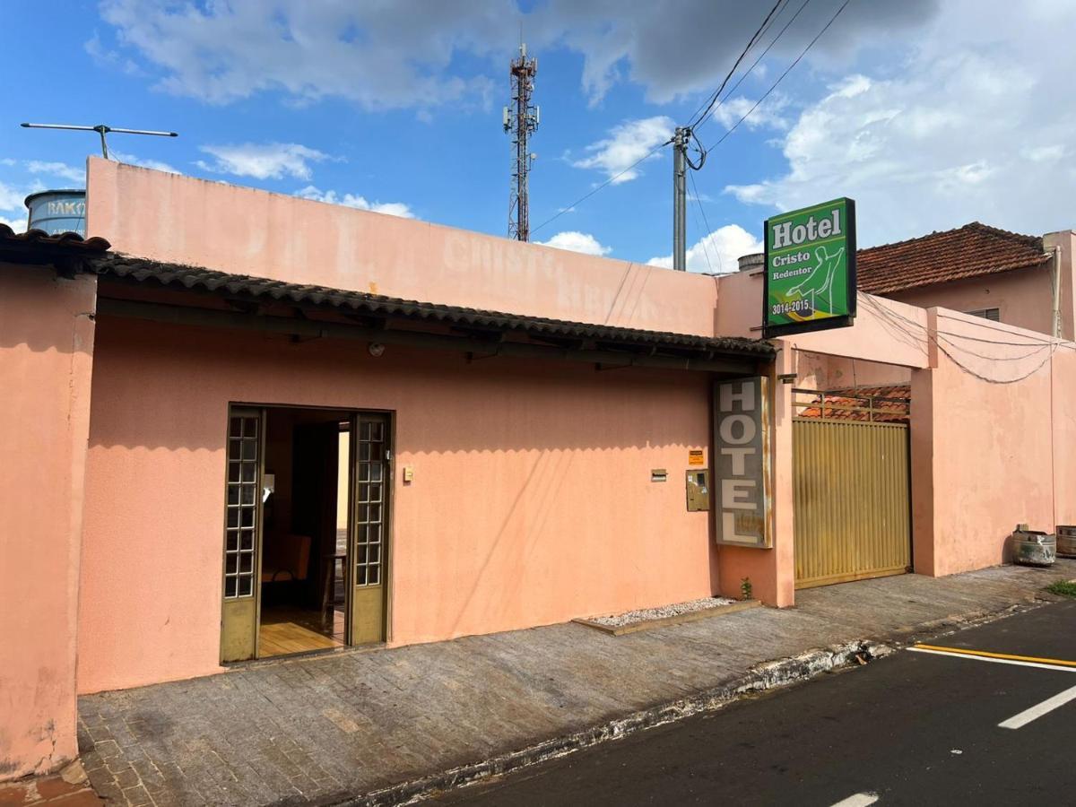 Hotel Cristo Redentor Jataí Екстериор снимка